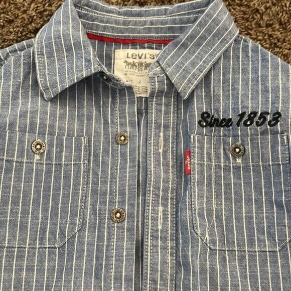 Levi’s Button Up Long Sleeve Boys Shirt Collared Size 2 China - Picture 2 of 7